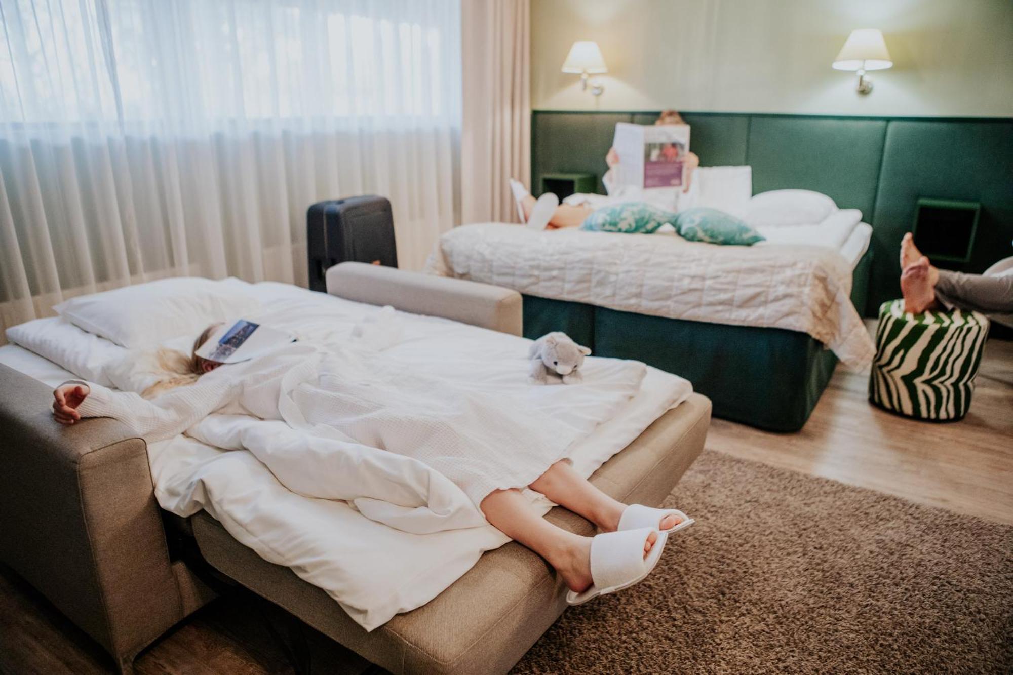 Hotel Fjalar Сало Екстериор снимка