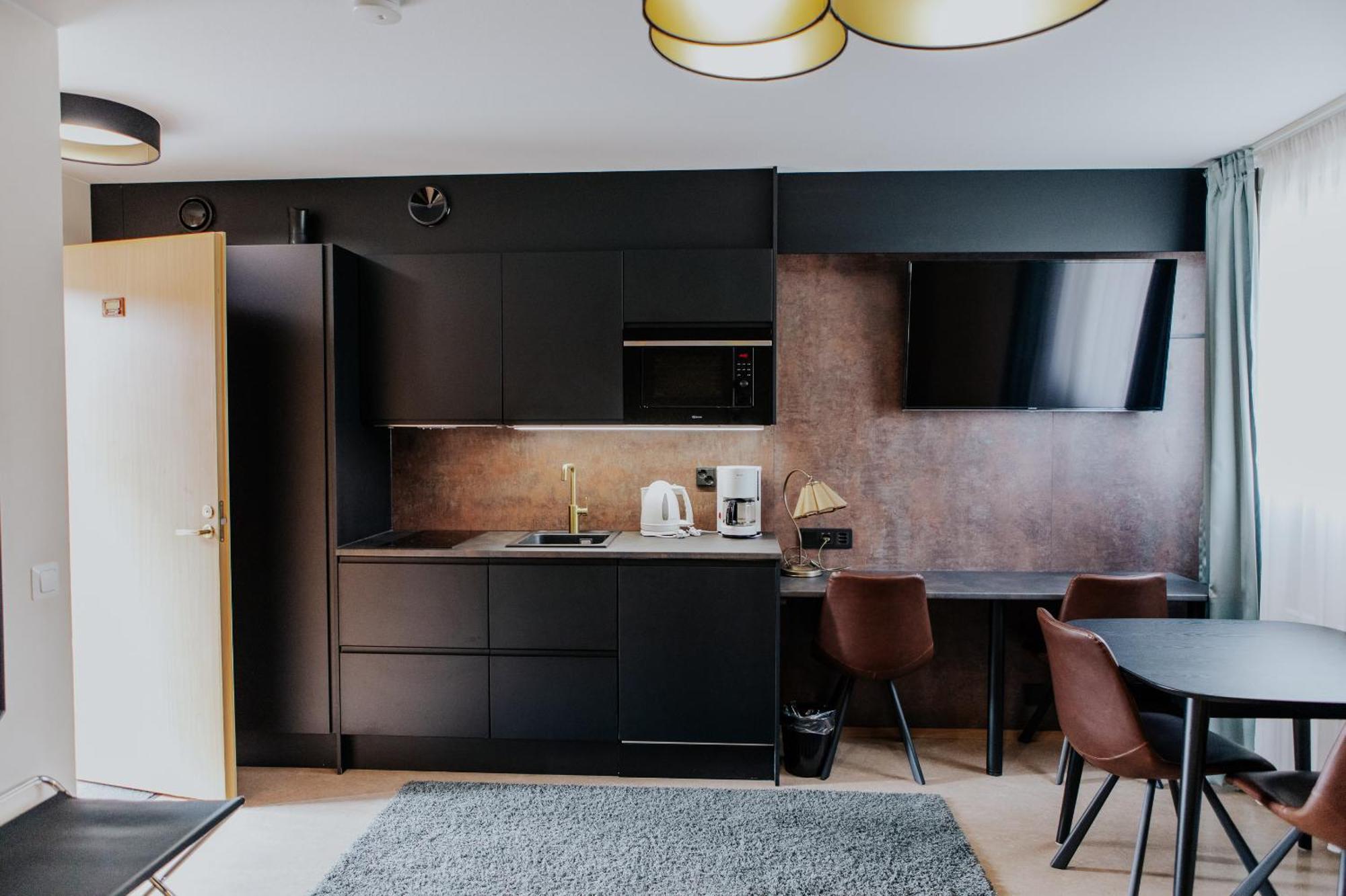 Hotel Fjalar Сало Екстериор снимка