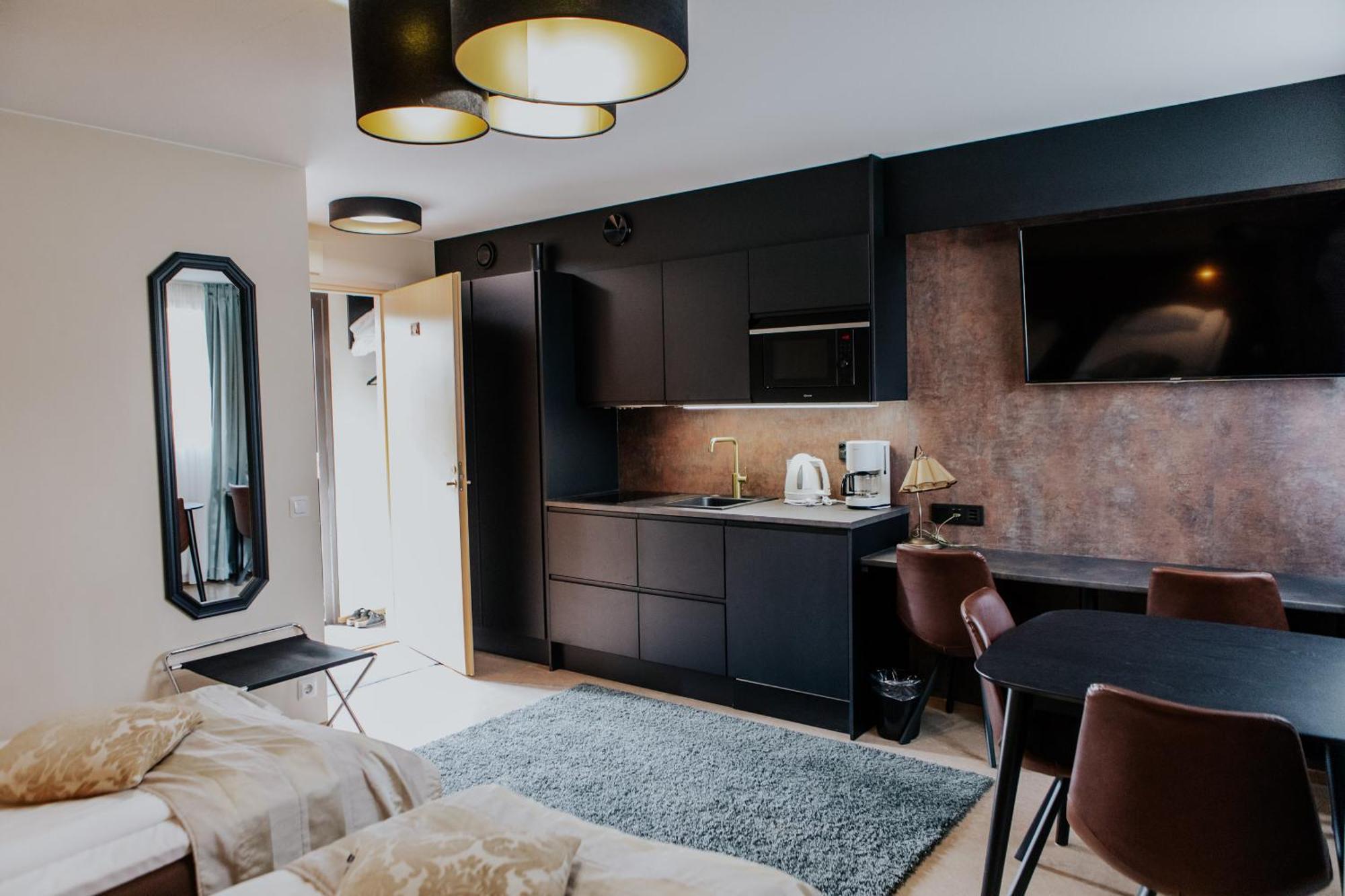 Hotel Fjalar Сало Екстериор снимка