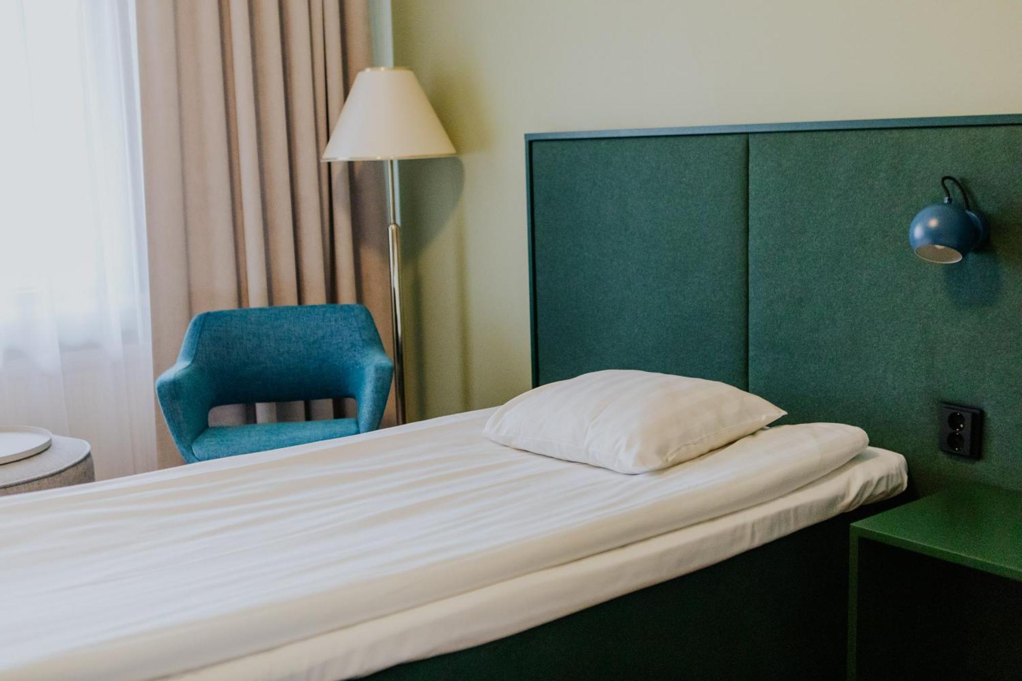 Hotel Fjalar Сало Екстериор снимка