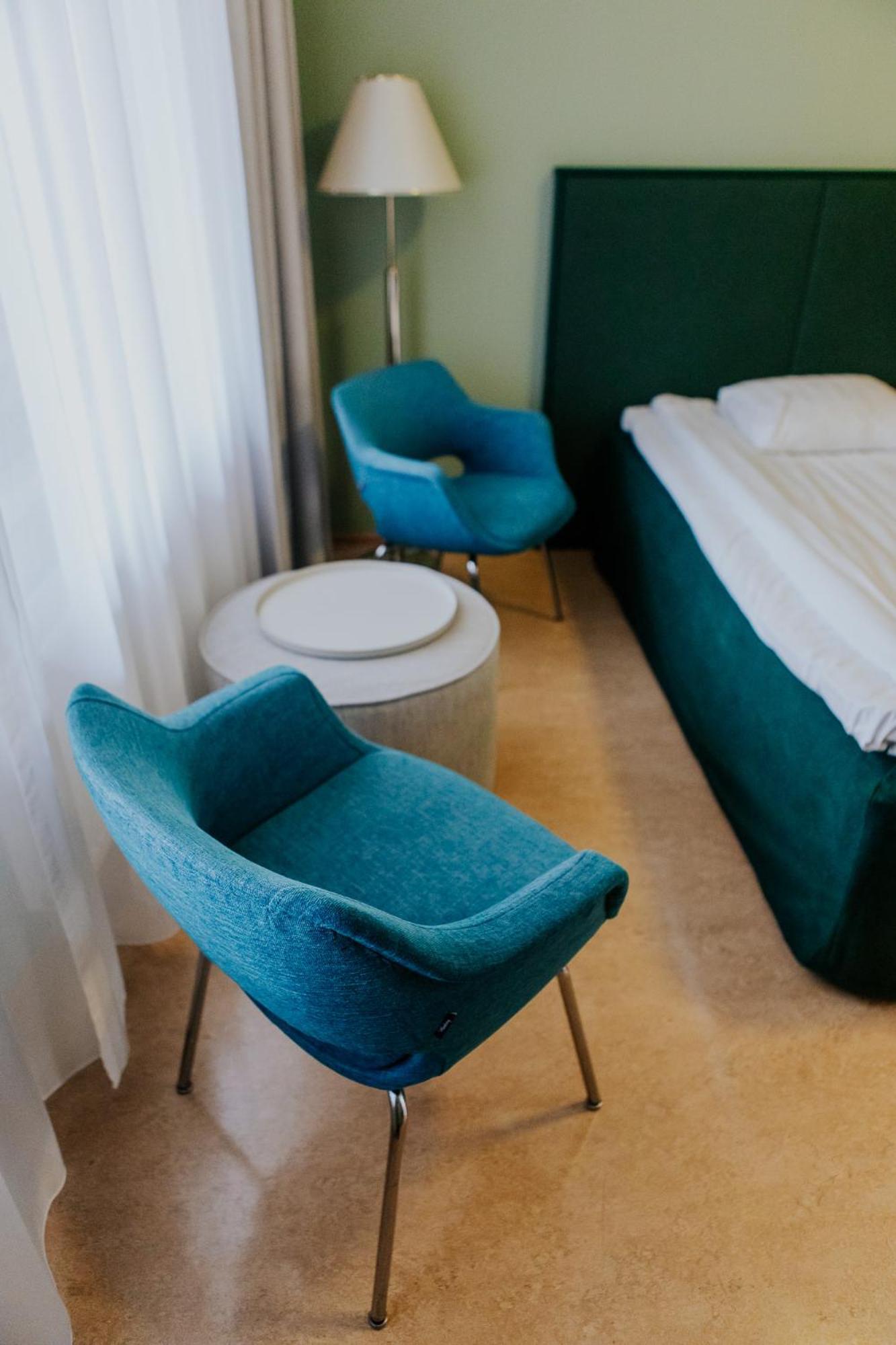 Hotel Fjalar Сало Екстериор снимка