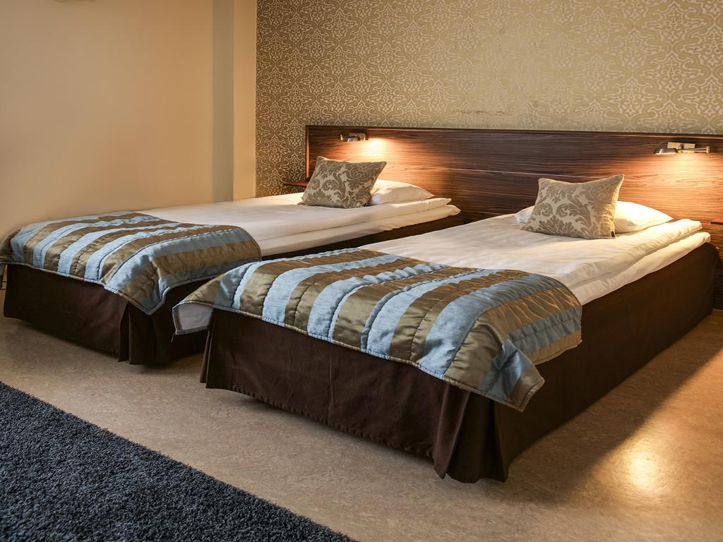 Hotel Fjalar Сало Екстериор снимка