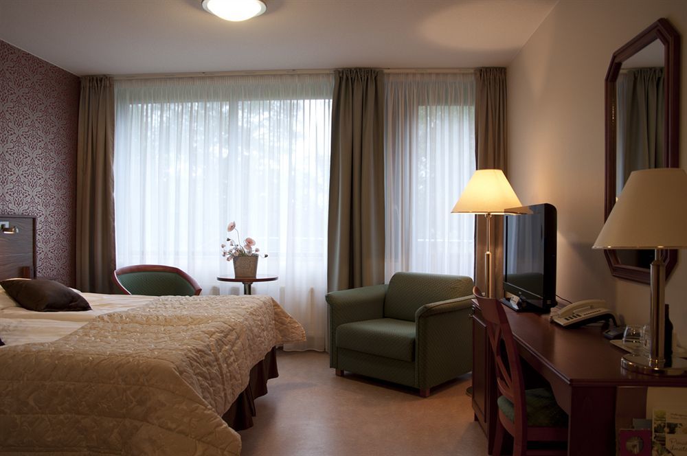 Hotel Fjalar Сало Екстериор снимка